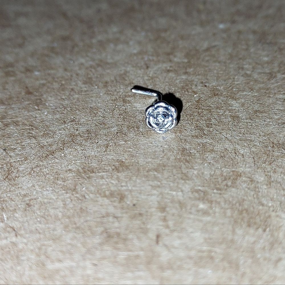 Silver Rose Nosestud